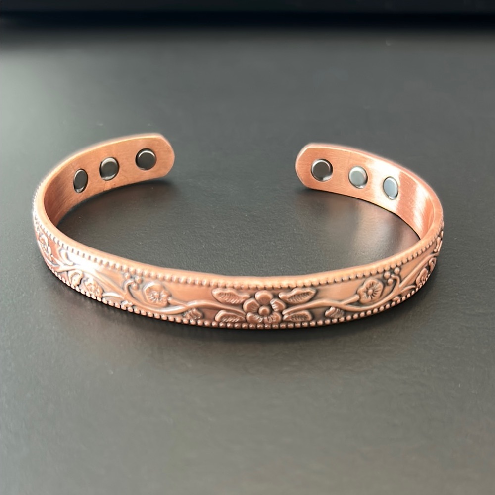 Copper Magnetic Therapy Bracelet with Intricate Design